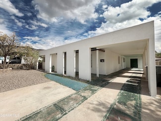 3424 N Stanton St, El Paso, TX 79902