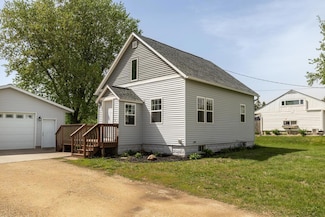 368 N Main St, Zumbrota, MN 55992