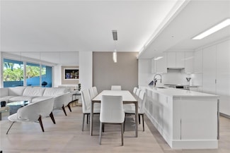 155 Ocean Lane Dr Unit 210, Key Biscayne, FL 33149