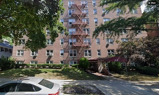 84-25 118th St Unit 3D, Kew Gardens, NY 11415
