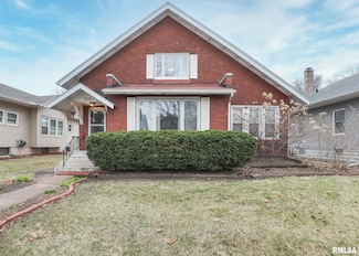 2225 Western Ave, Davenport, IA 52803