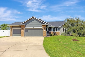 5327 S Pattie Ct, Wichita, KS 67216