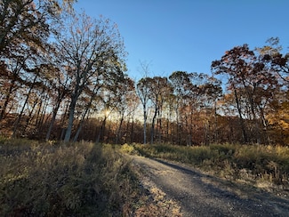 9 Vona Way, Newtown, CT 06470