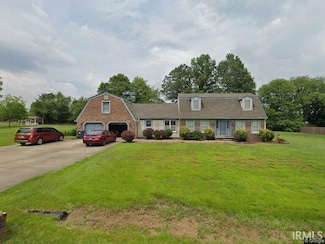 2390 Viehe Dr, Evansville, IN 47725