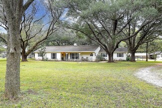 34122 Pecan Hill Dr, Brookshire, TX 77423