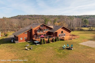 404 Winter Clove Rd, Round Top, NY 12473