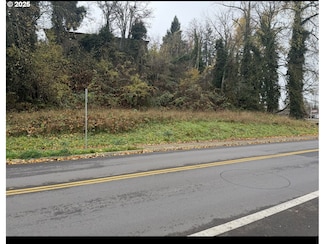 623 McClaine St, Silverton, OR 97381