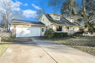 416 Charlotte Ave NW, Grand Rapids, MI 49504