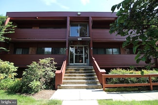 1511 S George Mason Dr Unit 3, Arlington, VA 22204