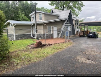 1045 Carter Dr, Tuscumbia, AL 35674