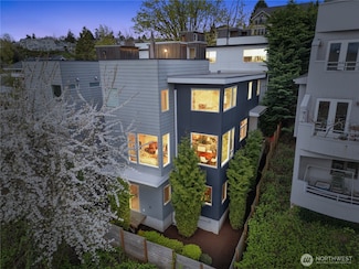 1813 12th Ave W, Seattle, WA 98119