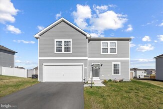 46 Luxor Ct, Bunker Hill, WV 25413