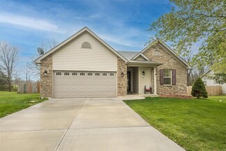 50 Village Circle Dr, Winfield, MO 63389