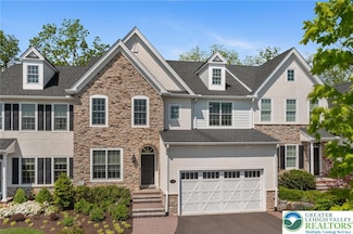 1970 Carriage Knoll Dr, Bethlehem, PA 18015