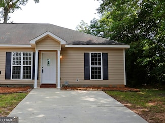 13 Pine Shadow Ct, Centerville, GA 31028