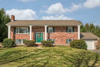 138 Benjamin Rd, Shirley, MA 01464