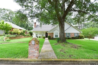 716 Kingswood Dr, Tyler, TX 75703