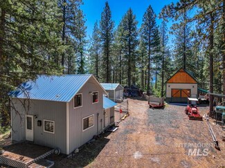 15 Little Donner Dr, Cascade, ID 83611