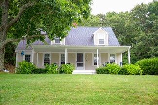 46 Bournedale Rd, Buzzards Bay, MA 02532