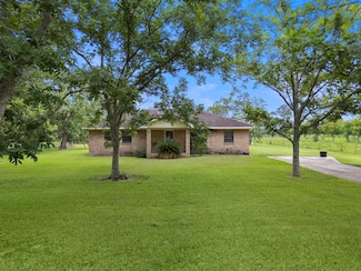 17311 Auction Barn Rd, Alvin, TX 77511
