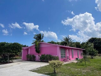 130 Mentone Rd, Boynton Beach, FL 33435
