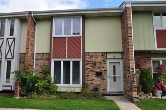 9 Sioux Ct Unit 9, Justice, IL 60458