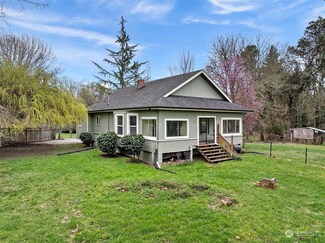 4390 Woods Rd E, Port Orchard, WA 98366
