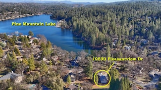 19590 Pleasantview Dr, Groveland, CA 95321