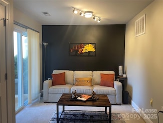 6329 Park Creek Dr Unit 1, Charlotte, NC 28262