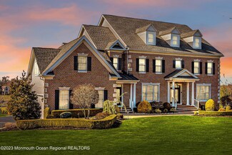 5 Stayman Ct, Manalapan, NJ 07726