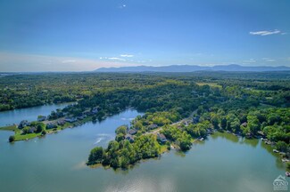 107 Whitney Point, Athens, NY 12015