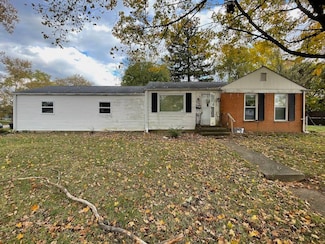 5990 Ambleside Dr, Columbus, OH 43229