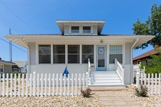 1804 S State St, Saint Joseph, MI 49085
