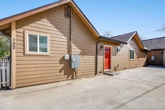 122 Catalpa Ln, Grass Valley, CA 95945