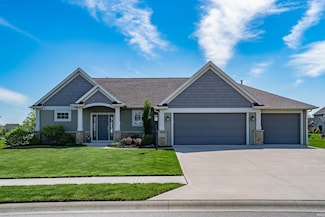 1827 Woodlark Dr, Fort Wayne, IN 46814