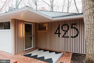 425 Yale Ave, Mount Gretna, PA 17064