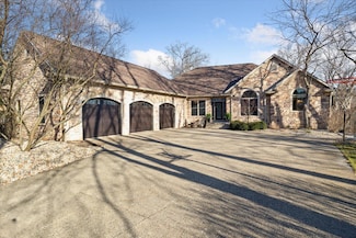 26636 Deerpath Ct, Edwardsburg, MI 49112