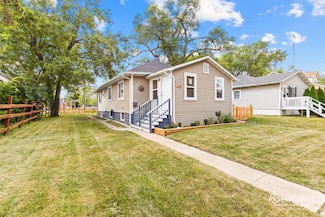 329 Albert Blvd, Kankakee, IL 60901