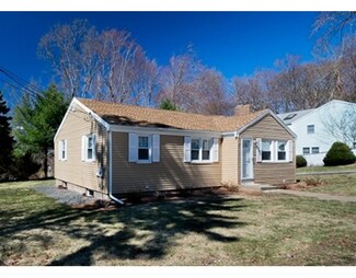 12 Grace Rd, Woburn, MA 01801