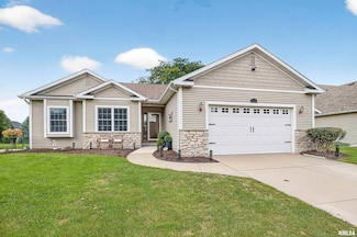 1634 Rhinelander Ct, Davenport, IA 52804