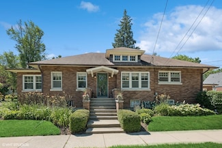 509 Turner Ave, Glen Ellyn, IL 60137