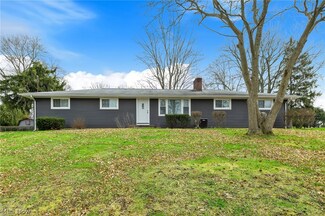 6201 Fairacres St SW, Canton, OH 44706