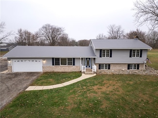 13185 E 2200 North Rd, Danville, IL 61834