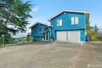 205 Beacon Hill Dr, Hoquiam, WA 98550