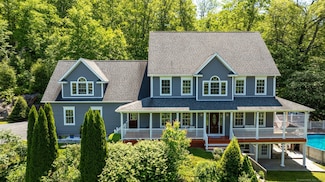 29 Secret Mountain Trail, Canton, CT 06019
