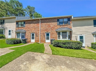 1033 Dassow Ct, Alpharetta, GA 30009