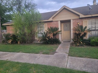 12801 High Star Dr, Houston, TX 77072