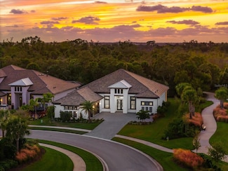 9451 Tequila Sunrise Dr, Sarasota, FL 34241