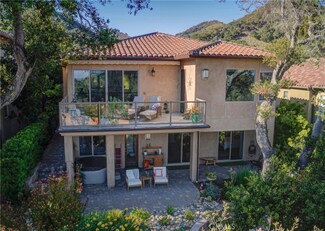 2945 Club Moss Ln, Avila Beach, CA 93424