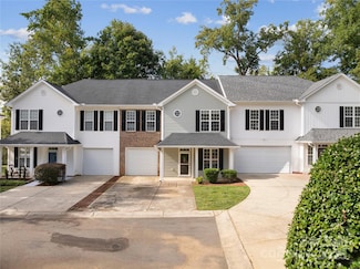 729 Torrey Pines Ln, Fort Mill, SC 29715